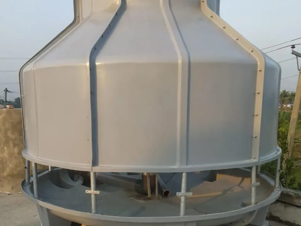 Round bottle-type towers